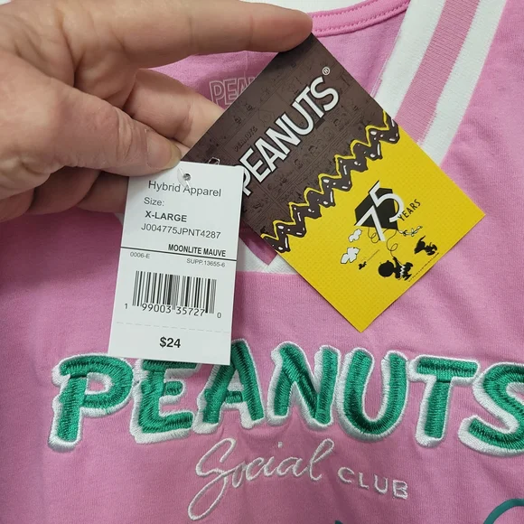 NWT. Peanuts Pink Girls' V-Neck Graphic Top - Picture 6 of 8